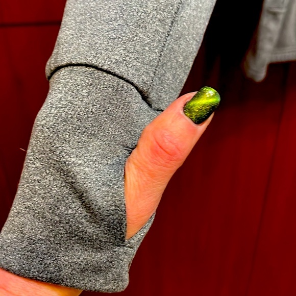 San FranPsycho zip up w/thumb holes in size Large - Picture 4 of 6